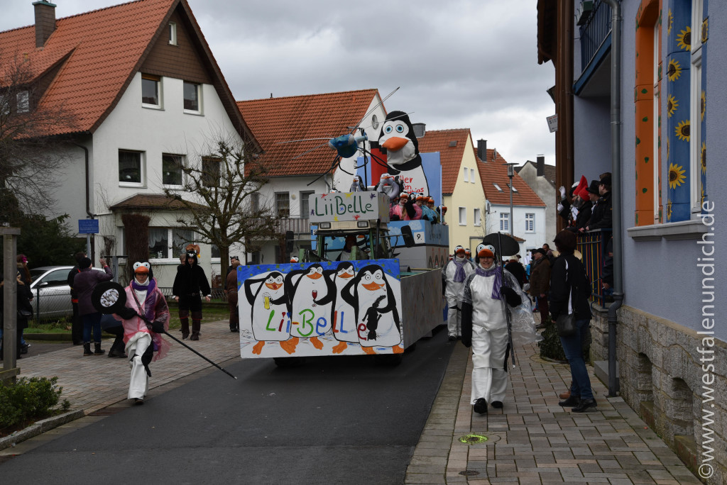 Rosenmontag 2016 – Steinheim - W9 - Die Pinguine aus Madagaskar 1. Beller Karnevalsverein - Bild 01